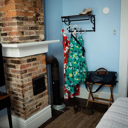 Black Walnut Bed And Breakfast Interlaken Room photo