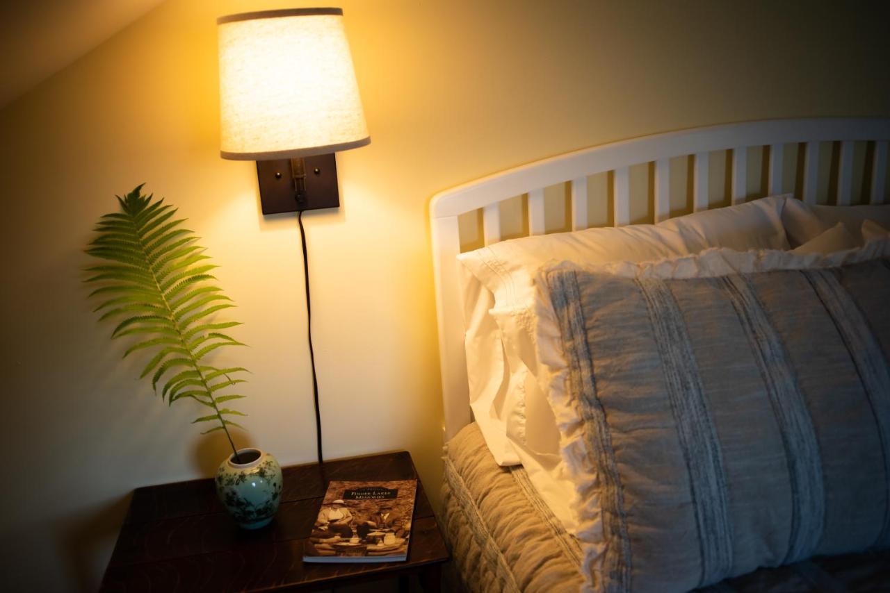Black Walnut Bed And Breakfast Interlaken Room photo